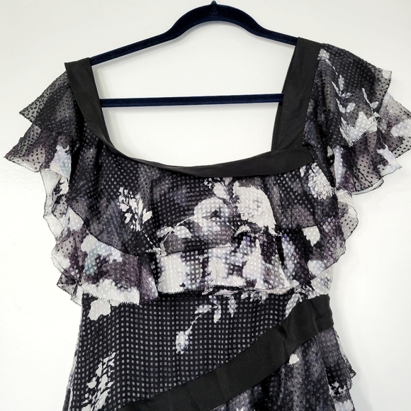 NEW Chelsea & Walker Cara Black & White Silk Jacquard Midi Dress Size 2 - Picture 10 of 16